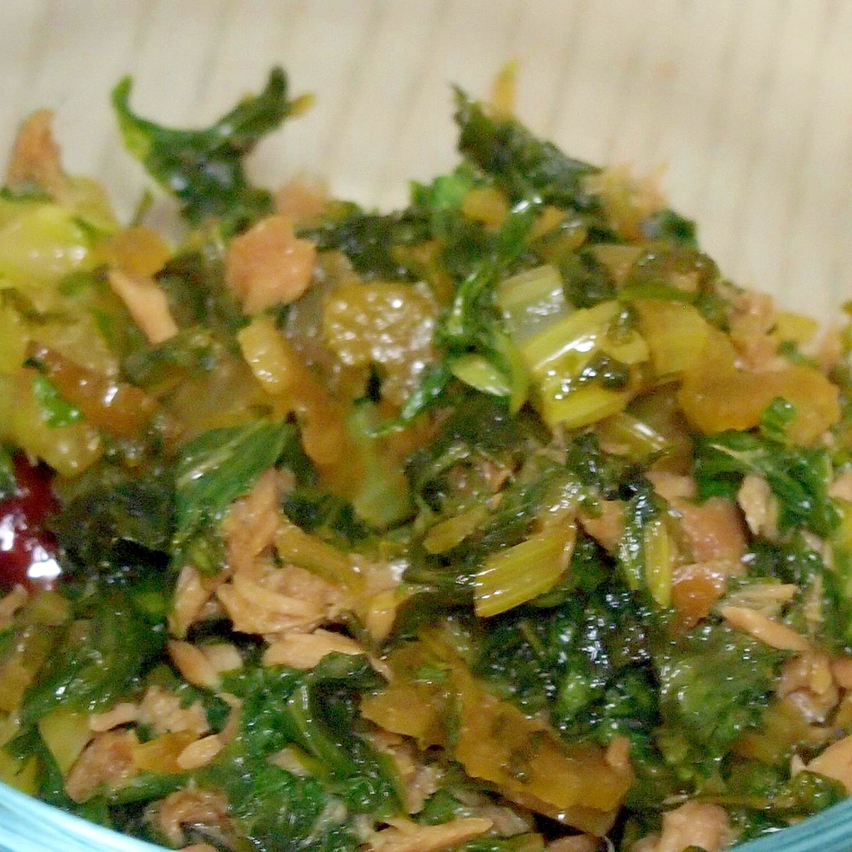 簡単常備菜 セロリの葉とツナの炒め物 レシピ 作り方 By まるっとまる 楽天レシピ